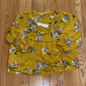 Lovestitch size L yellow flowy blouse
